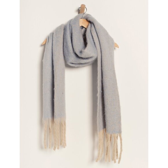 🆕 FREE PEOPLE Winter Chill Blanket Scarf / Blue - Picture 2 of 4